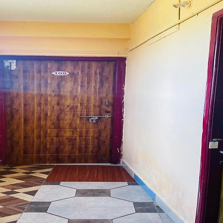 Skyry Hotel Iyyapanthangal Chennai Esterno foto