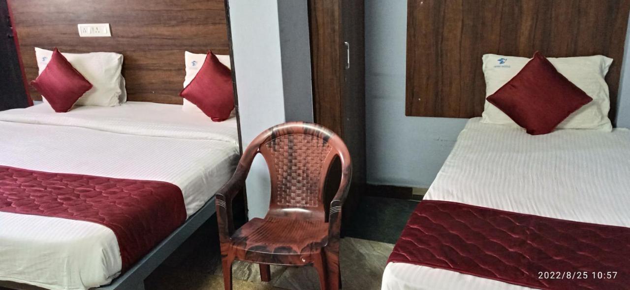 Skyry Hotel Iyyapanthangal Chennai Esterno foto