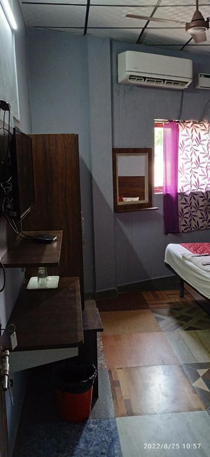 Skyry Hotel Iyyapanthangal Chennai Esterno foto