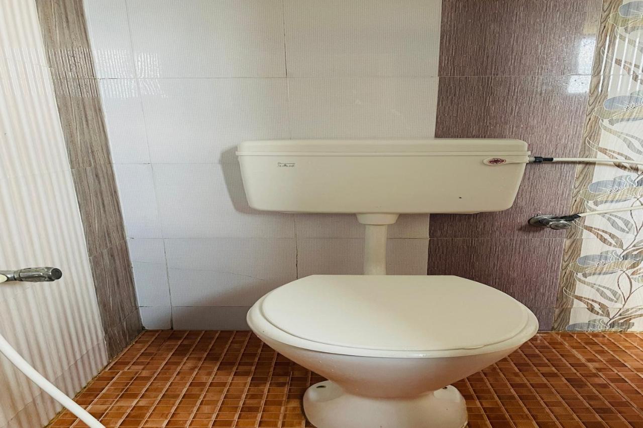 Skyry Hotel Iyyapanthangal Chennai Esterno foto